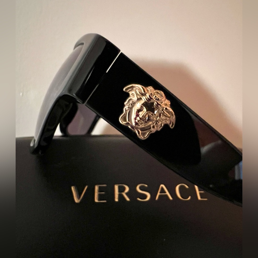 VERSACE Sunglasses Mod. 4275